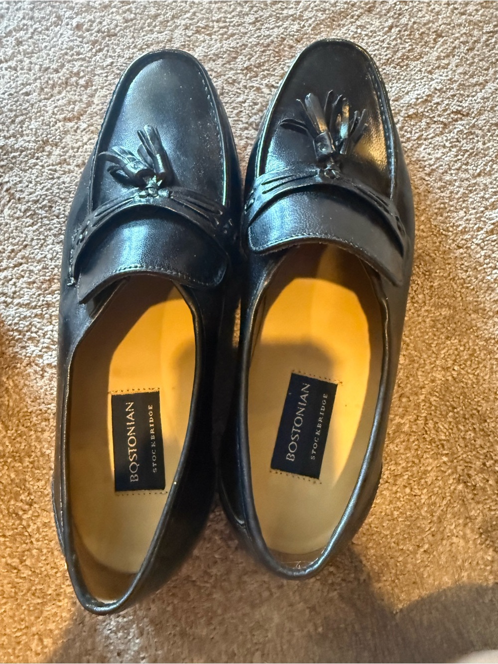 Bostonian Men's Black Leather Tassel Slip-On Loafers